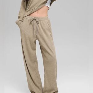 ALO Yoga Beige Wide Leg Pants